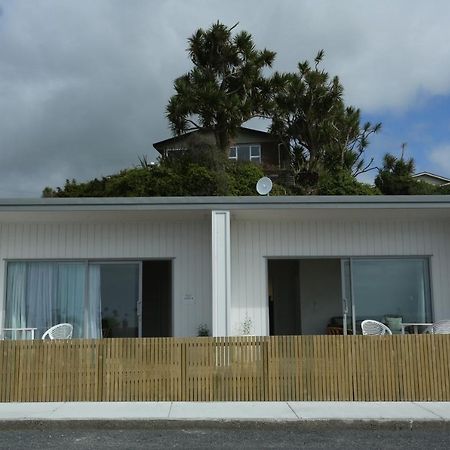 Seascape Accommodation Kaka Point Esterno foto