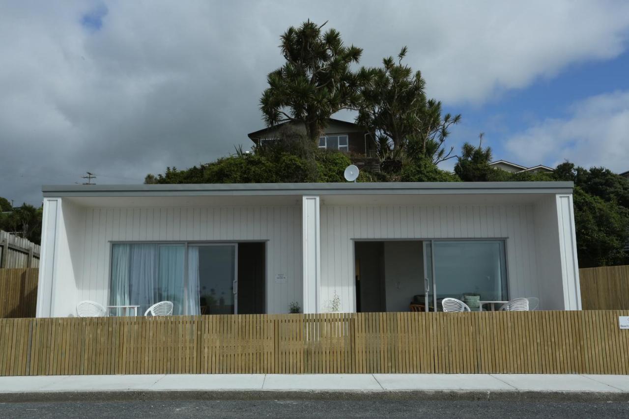 Seascape Accommodation Kaka Point Esterno foto